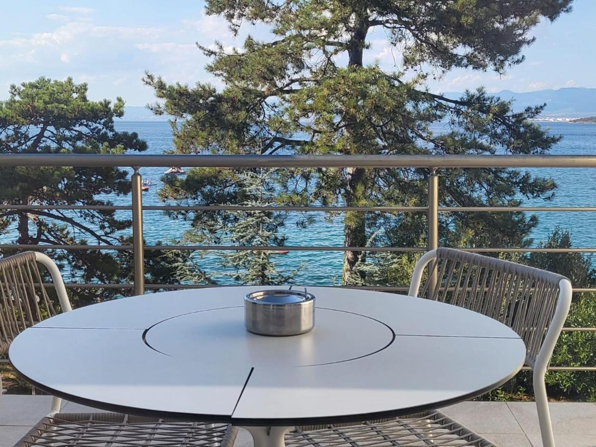 Apartment Prejac By The Beach Malinska Esterno foto