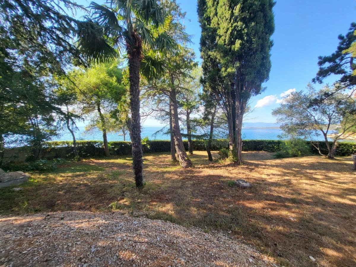 Apartment Prejac By The Beach Malinska Esterno foto
