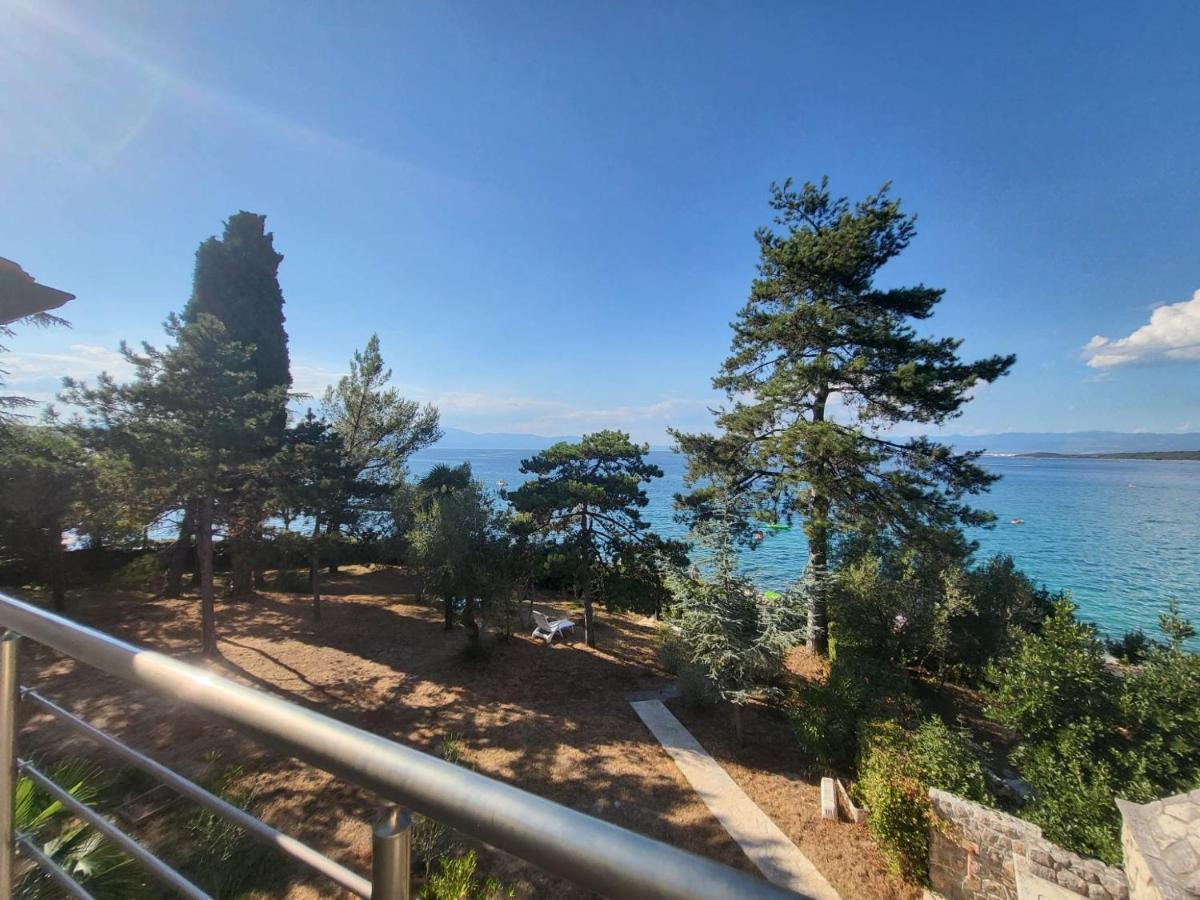 Apartment Prejac By The Beach Malinska Esterno foto