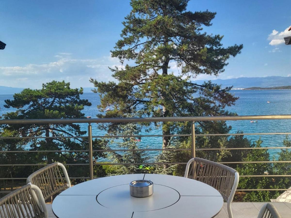 Apartment Prejac By The Beach Malinska Esterno foto